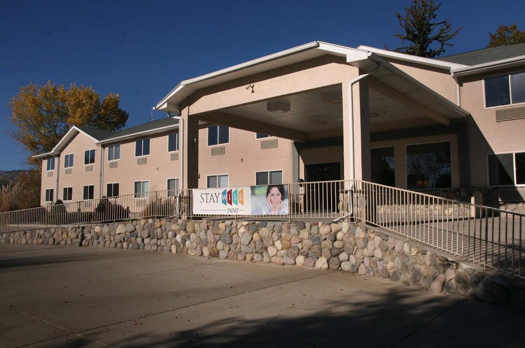 Stay Wise Inn Cedaredge Exterior photo